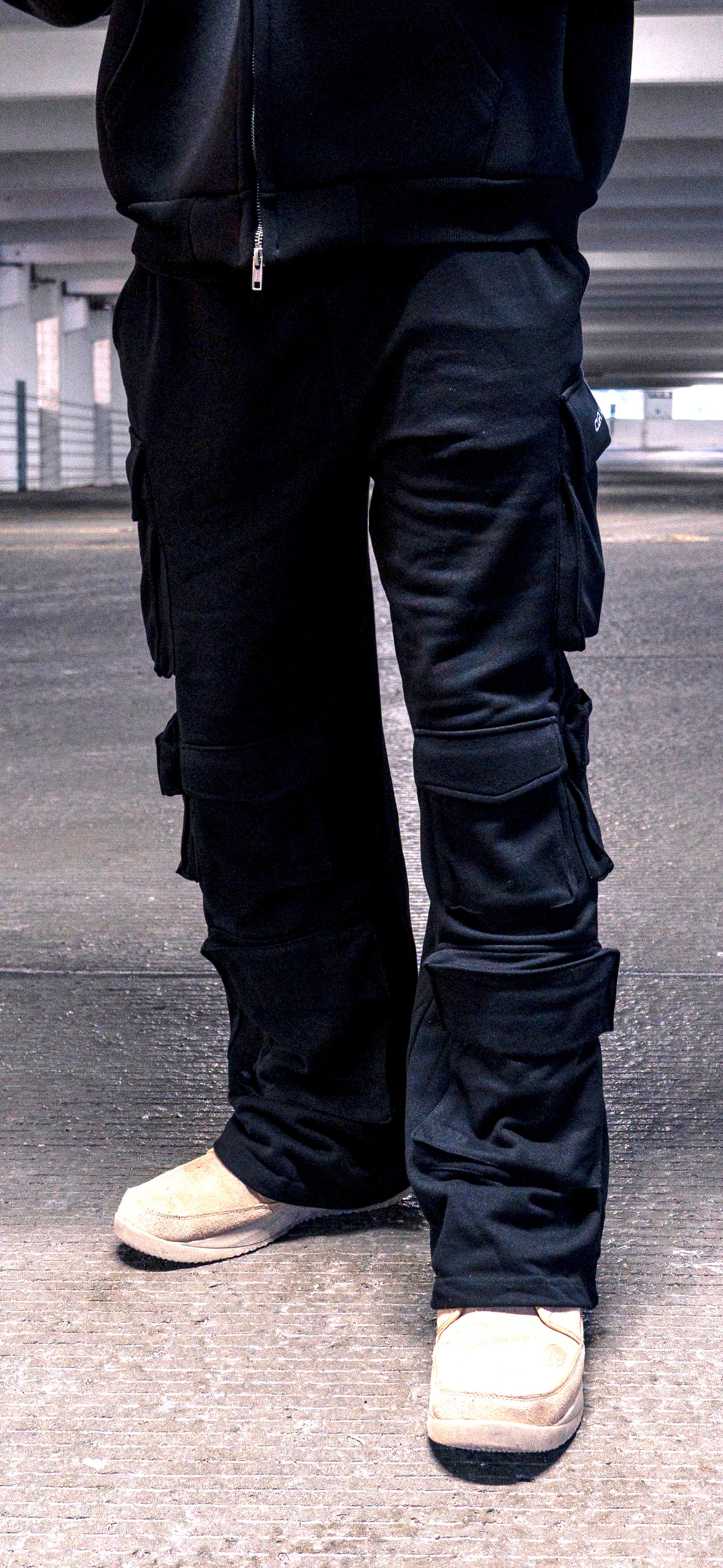 CARGO SWEATS